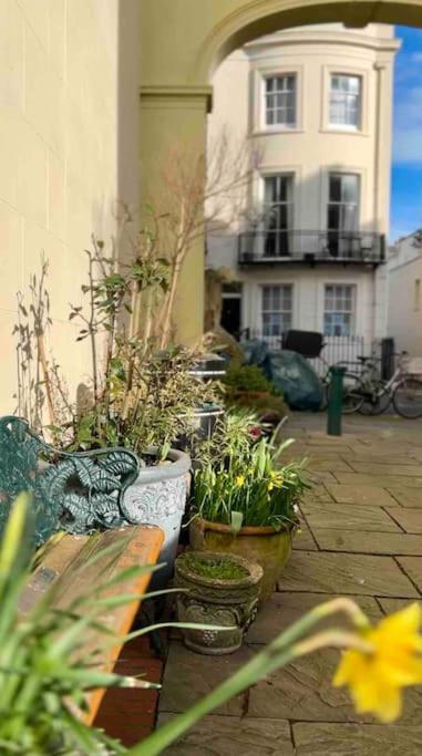 Regency Grade II Listed Townhouse By Centre And Beach Brighton ภายนอก รูปภาพ