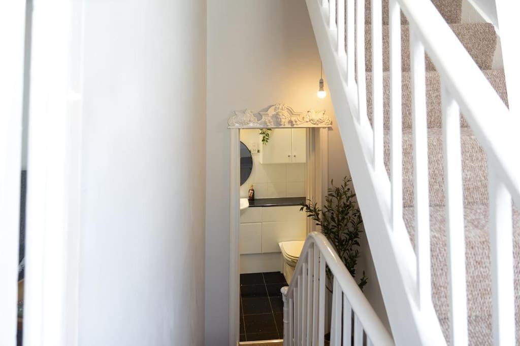 Regency Grade II Listed Townhouse By Centre And Beach Brighton ภายนอก รูปภาพ