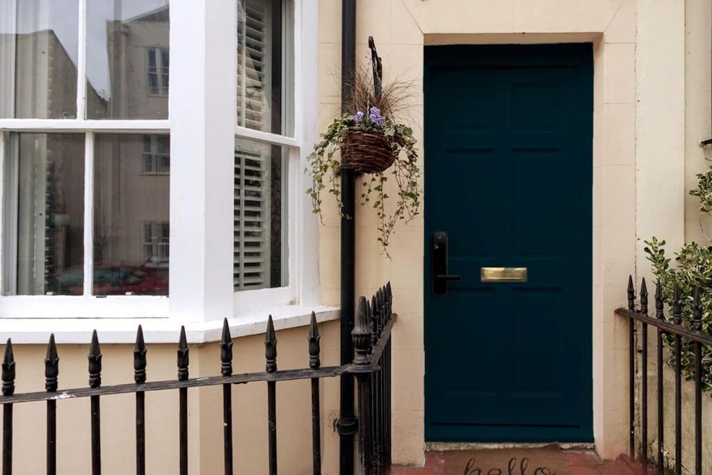 Regency Grade II Listed Townhouse By Centre And Beach Brighton ภายนอก รูปภาพ